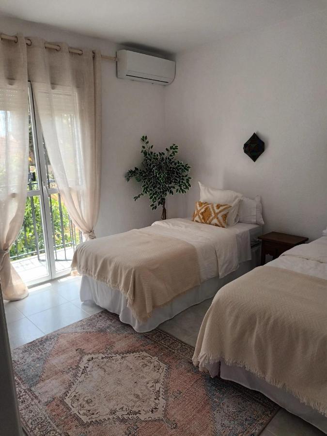 Villa Nueva Nerja Pueblo Andaluz Casa Grafton Extérieur photo