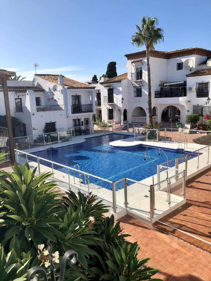 Villa Nueva Nerja Pueblo Andaluz Casa Grafton Extérieur photo