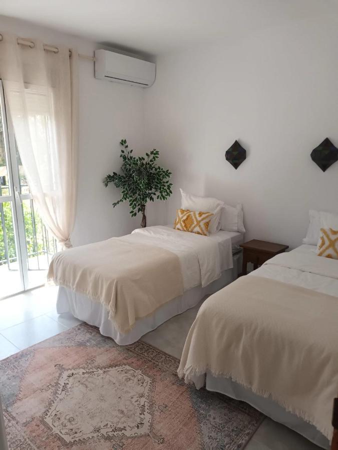 Villa Nueva Nerja Pueblo Andaluz Casa Grafton Extérieur photo